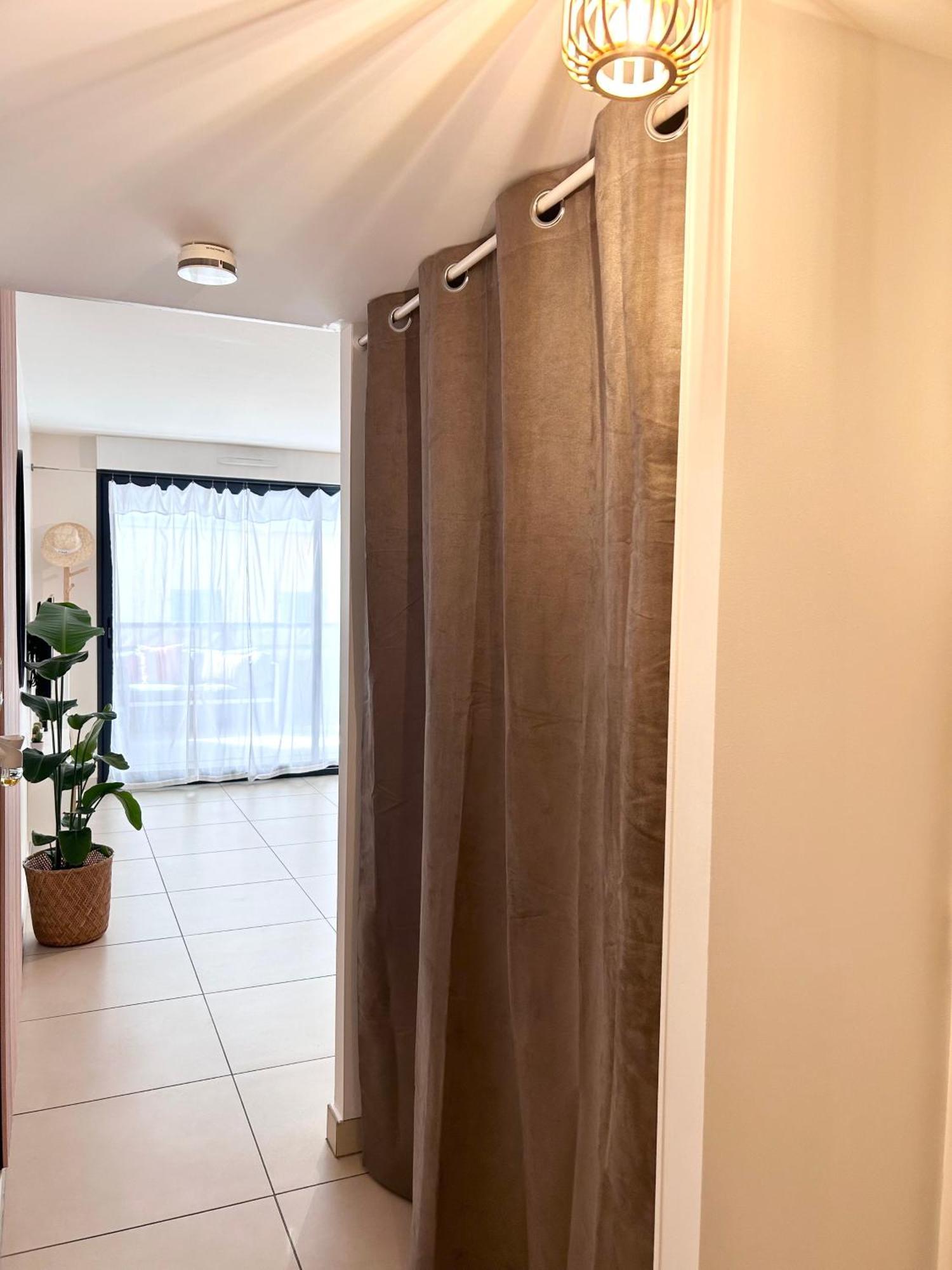 Studio Neuf - Portes De Monaco - Confort - Wifi - Clim ภายนอก รูปภาพ