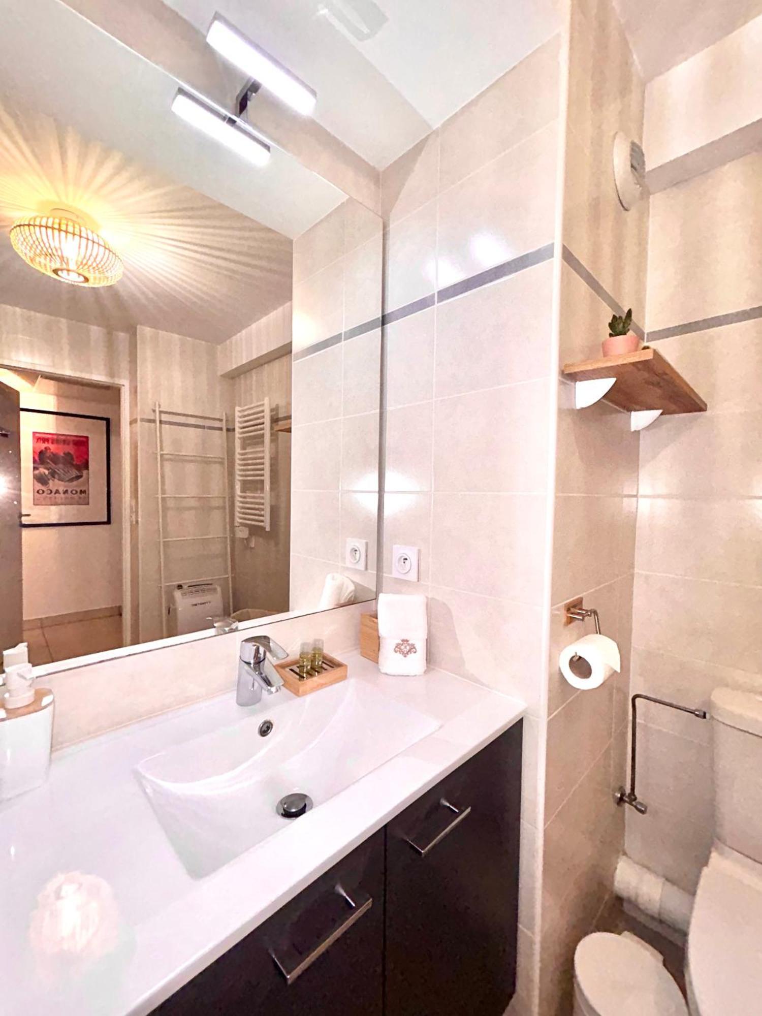 Studio Neuf - Portes De Monaco - Confort - Wifi - Clim ภายนอก รูปภาพ