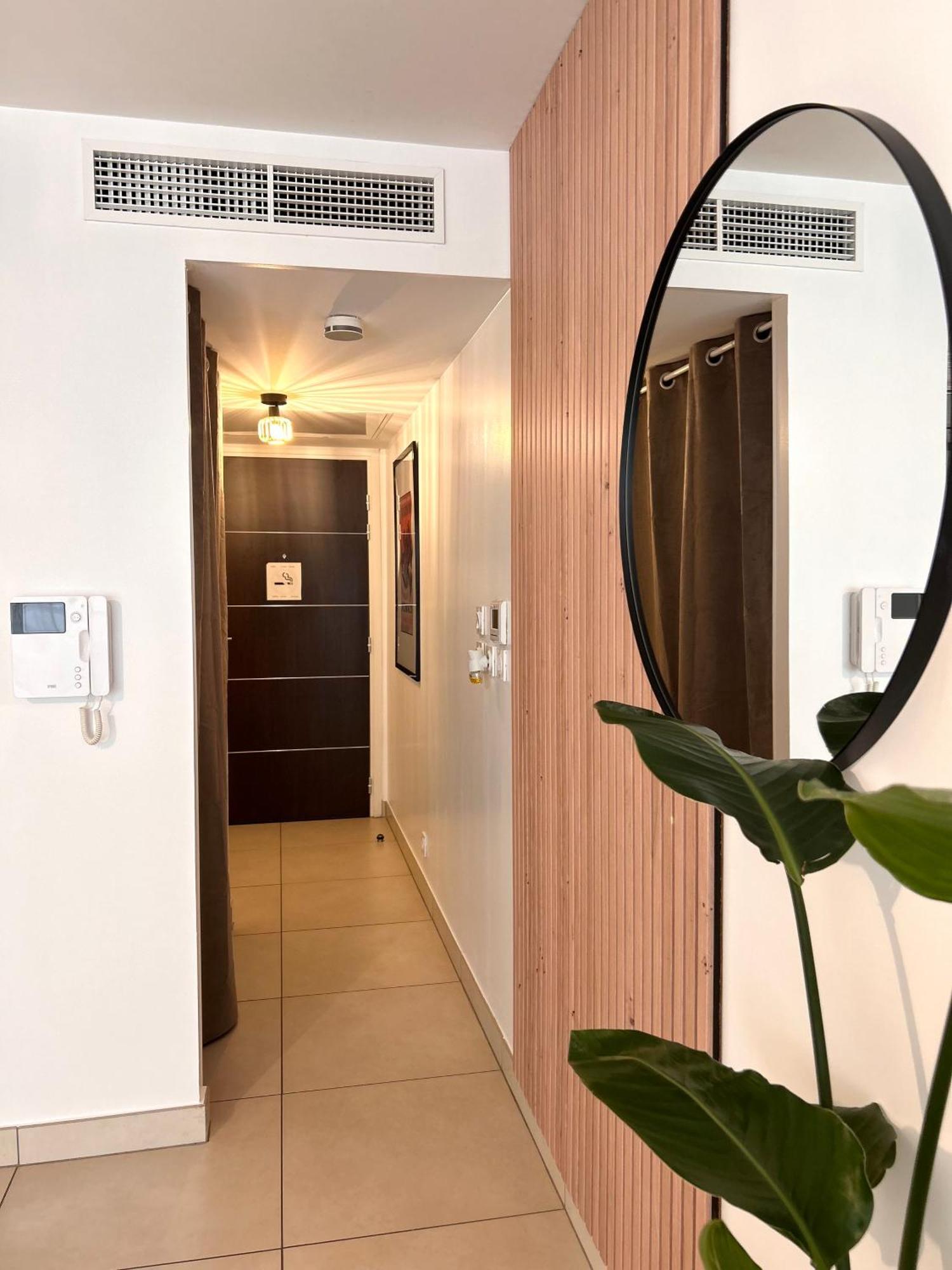 Studio Neuf - Portes De Monaco - Confort - Wifi - Clim ภายนอก รูปภาพ